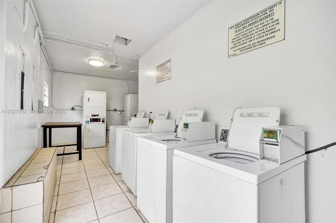 For Rent: $1,650 (1 beds, 1 baths, 730 Square Feet)