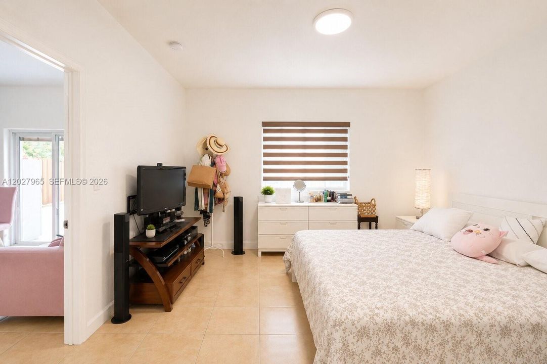 En Venta: $539,000 (3 camas, 2 baños, 1283 Pies cuadrados)