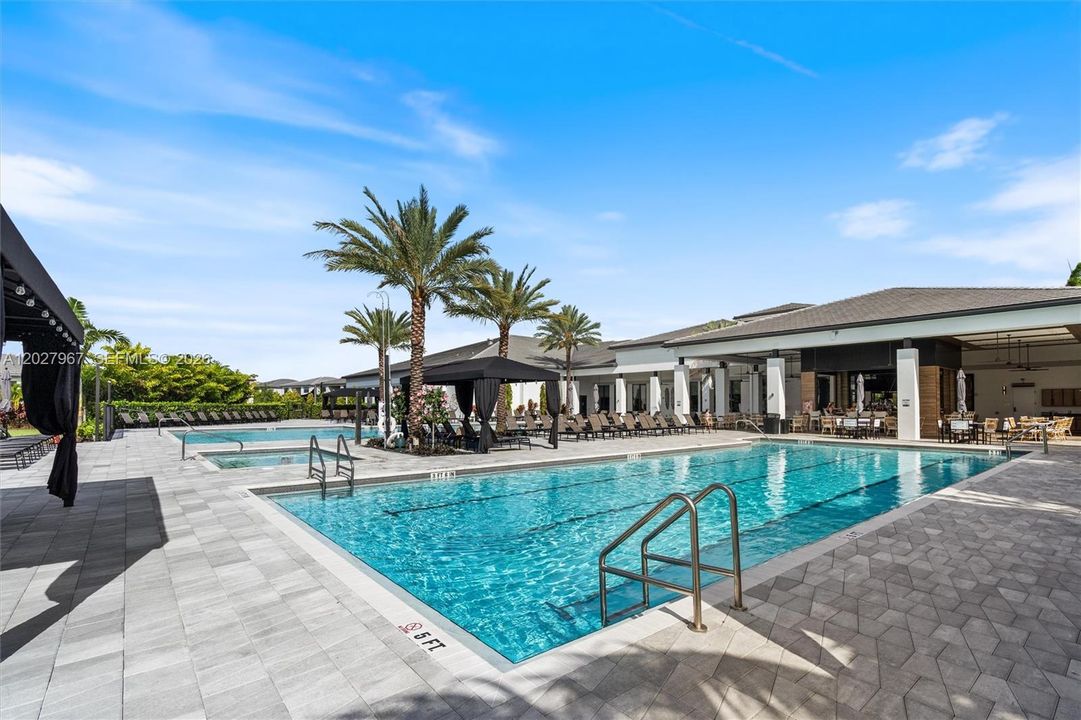 For Sale: $3,100,000 (5 beds, 5 baths, 5163 Square Feet)