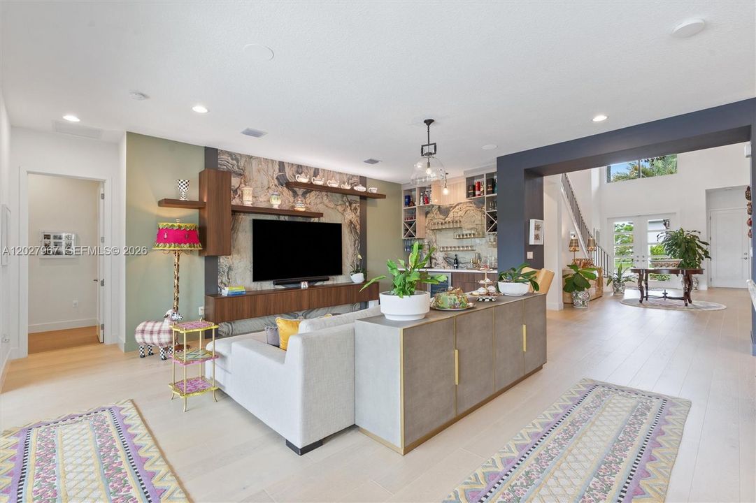 For Sale: $3,100,000 (5 beds, 5 baths, 5163 Square Feet)