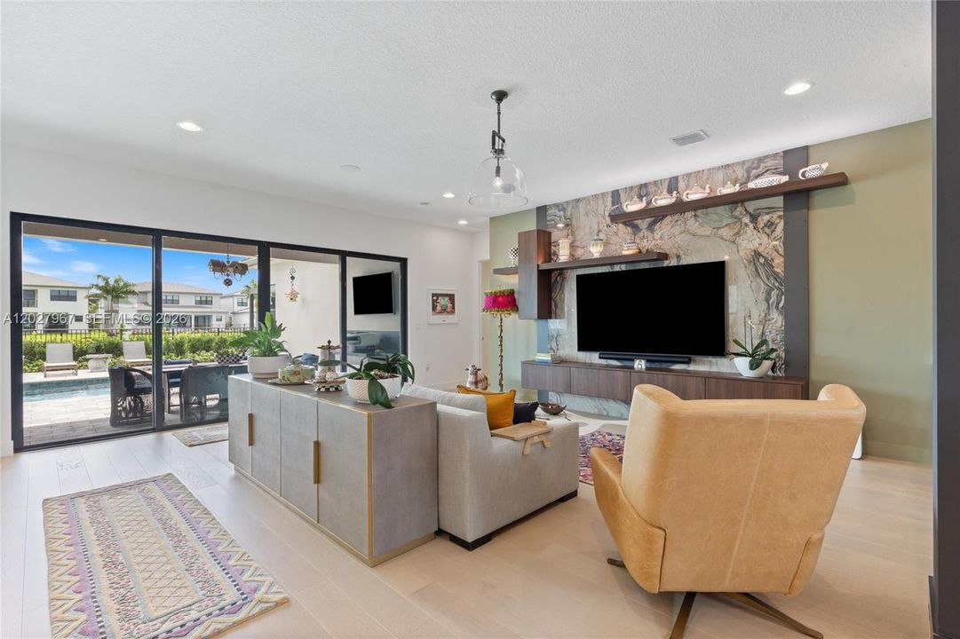 For Sale: $3,100,000 (5 beds, 5 baths, 5163 Square Feet)