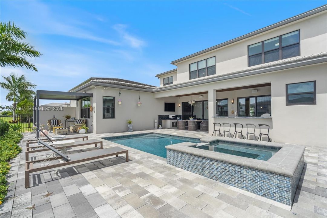 For Sale: $3,100,000 (5 beds, 5 baths, 5163 Square Feet)