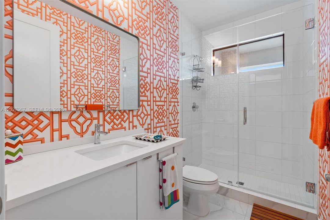 For Sale: $3,100,000 (5 beds, 5 baths, 5163 Square Feet)