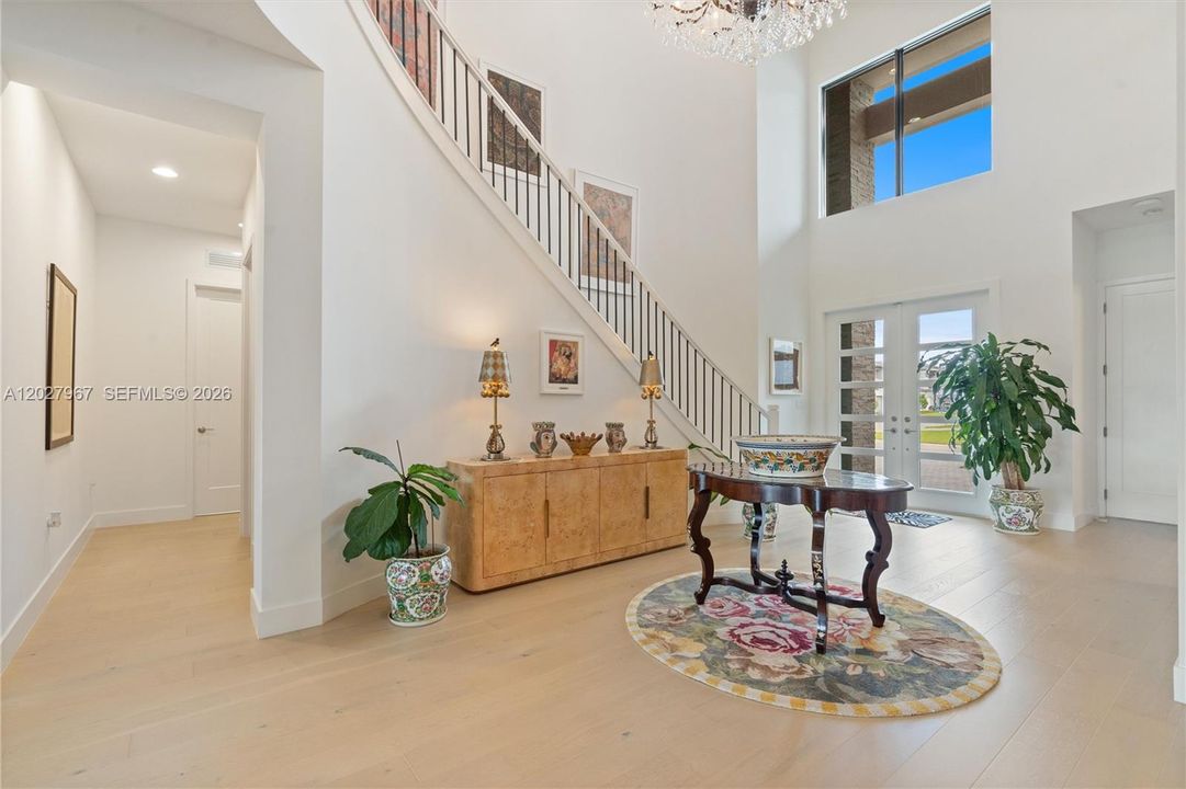 For Sale: $3,100,000 (5 beds, 5 baths, 5163 Square Feet)