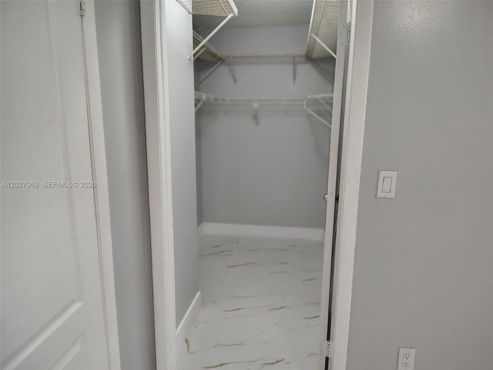 Walk in Closet