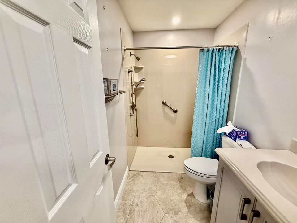 GUEST-BATH