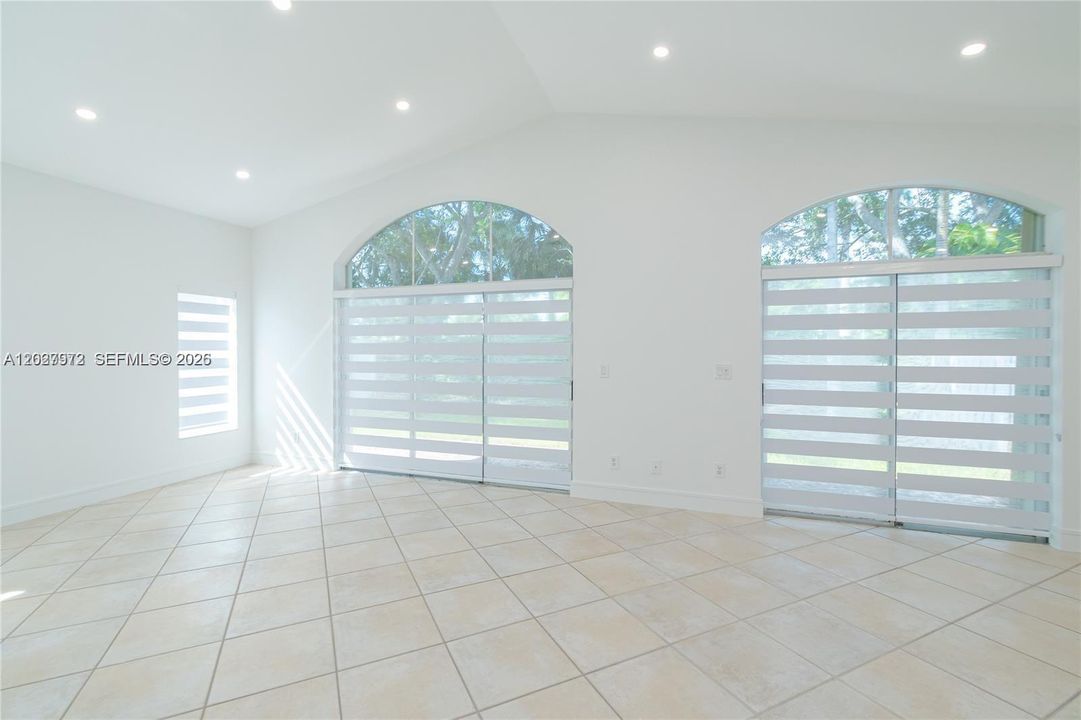 En Renta: $4,100 (3 camas, 2 baños, 1412 Pies cuadrados)