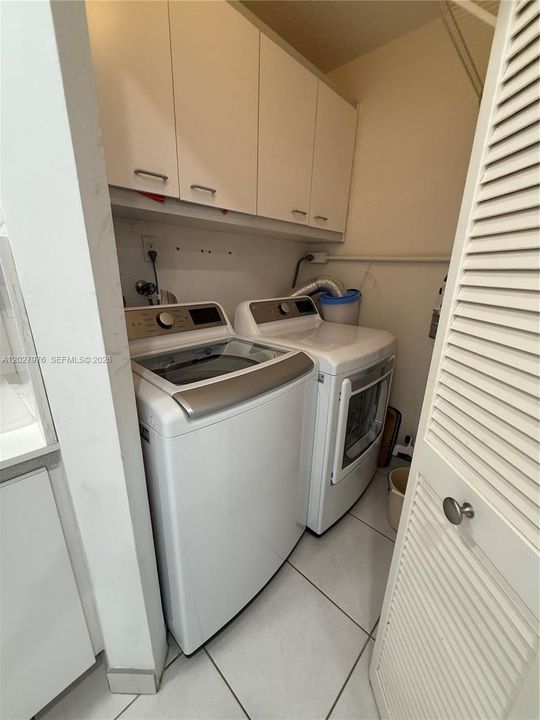 В аренду: $4,200 (2 спален, 2 ванн, 1024 Квадратных фут)
