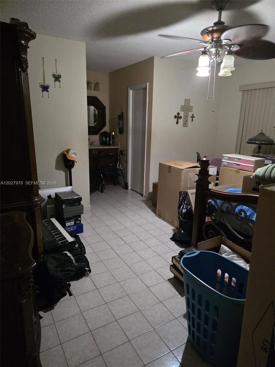 For Sale: $780,000 (5 beds, 3 baths, 2462 Square Feet)