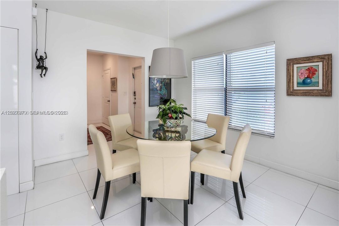 For Sale: $545,000 (3 beds, 2 baths, 1798 Square Feet)