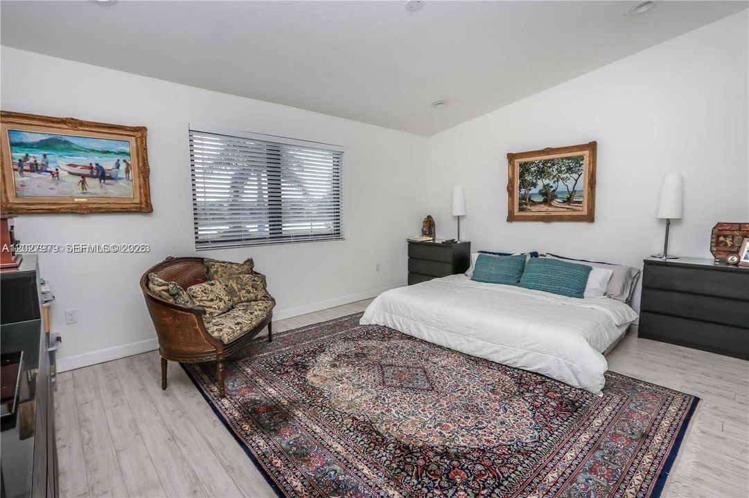 For Sale: $545,000 (3 beds, 2 baths, 1798 Square Feet)