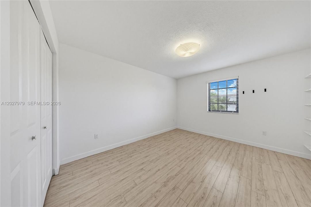 На продажу: $545,000 (3 спален, 2 ванн, 1798 Квадратных фут)