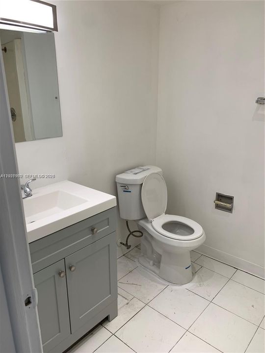 В аренду: $2,300 (2 спален, 2 ванн, 1000 Квадратных фут)
