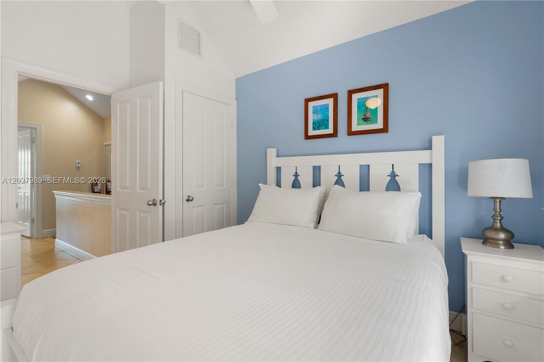 For Sale: $872,500 (3 beds, 2 baths, 1320 Square Feet)
