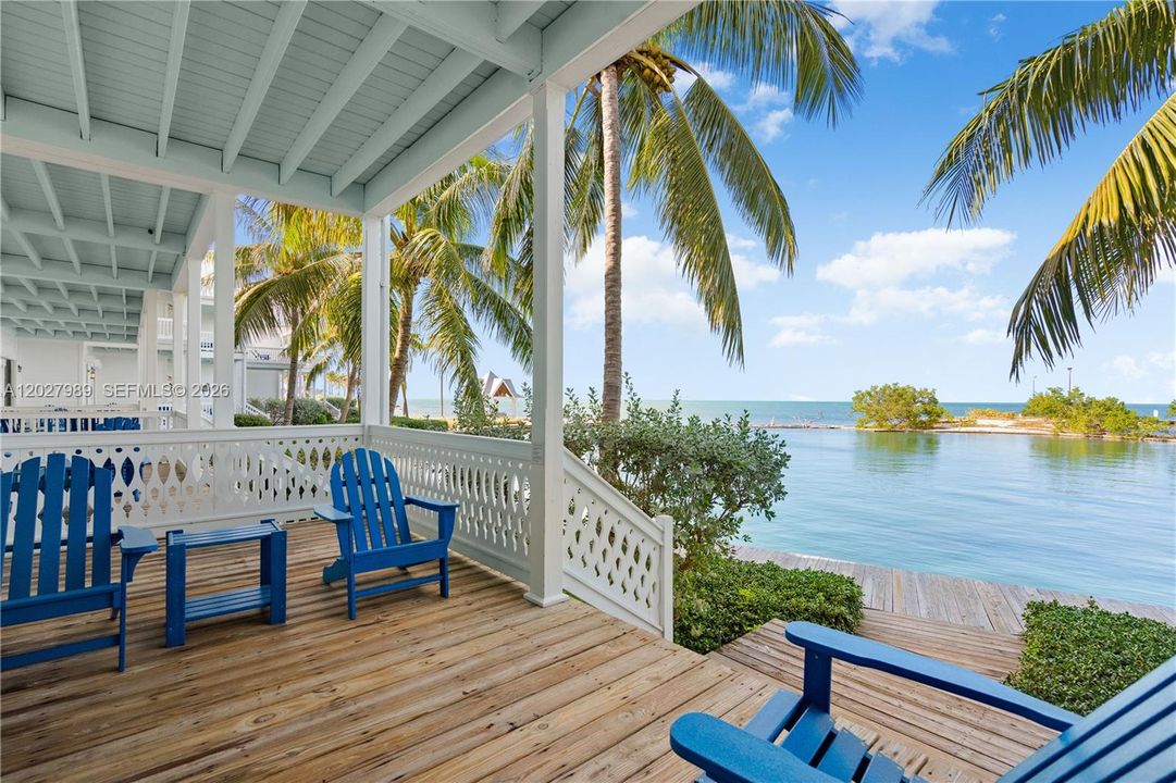 For Sale: $872,500 (3 beds, 2 baths, 1320 Square Feet)