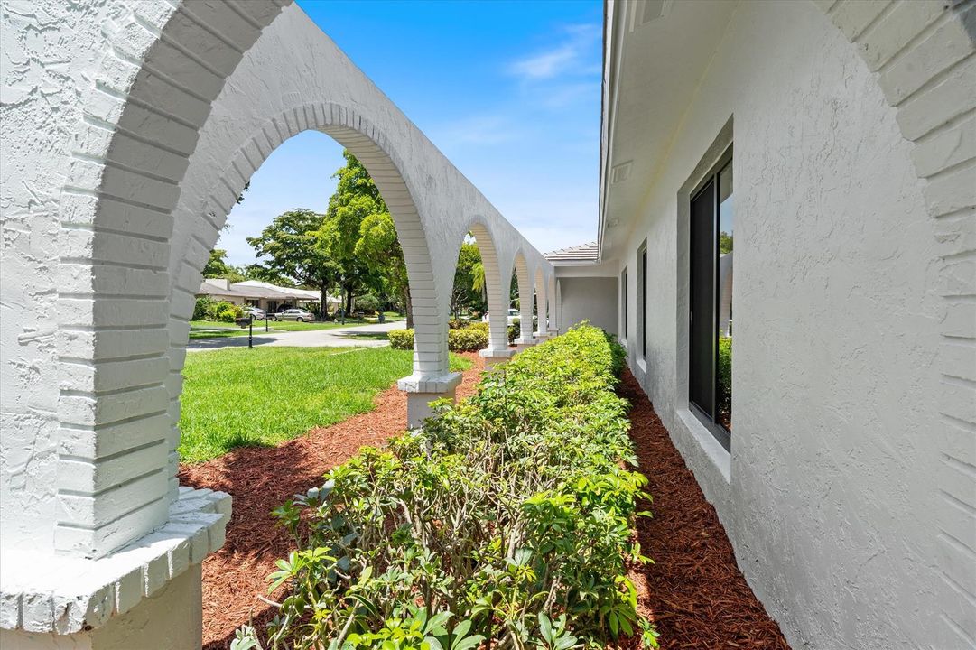 04-6749 S Grande Drive Boca Raton, FL-28