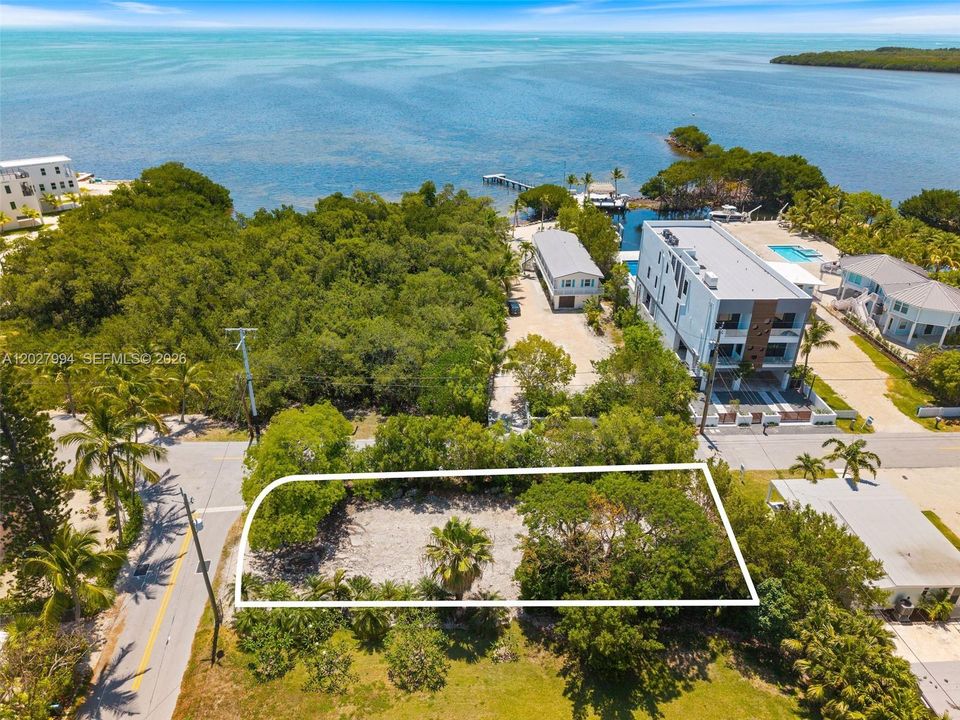For Sale: $285,000 (6,250 sqft)