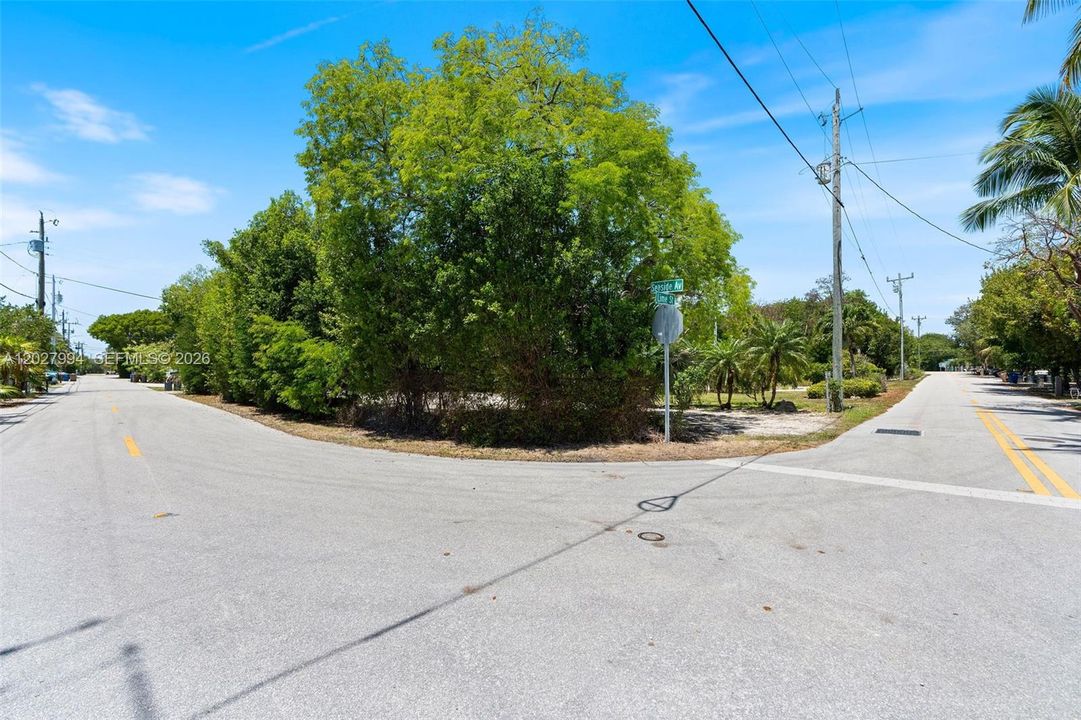 For Sale: $285,000 (6,250 sqft)