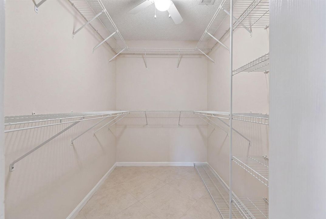 22-web-or-mls-Vacant_DSC08044_hf4k