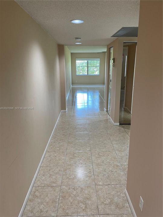 En Renta: $1,750 (1 camas, 1 baños, 1045 Pies cuadrados)
