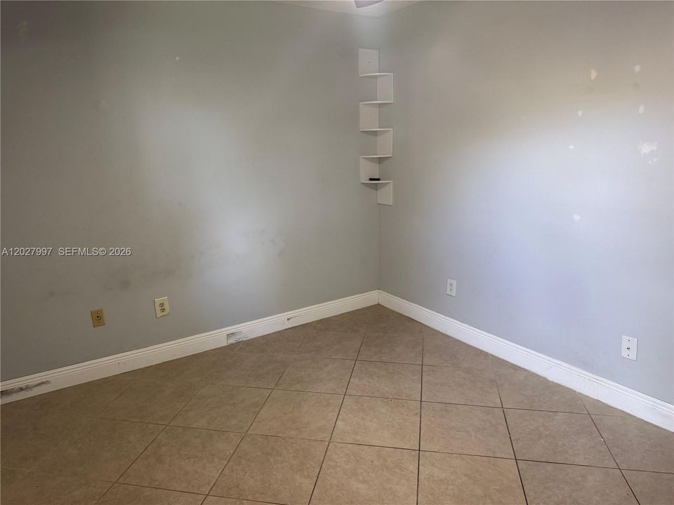 VIRTUALLY STAGED