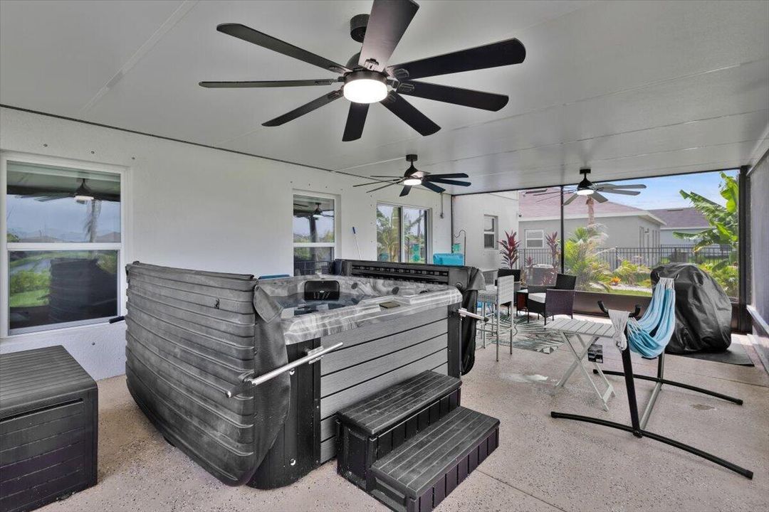 Rear Lanai