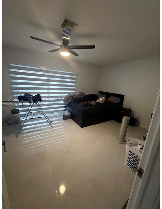 For Rent: $6,600 (5 beds, 3 baths, 2267 Square Feet)