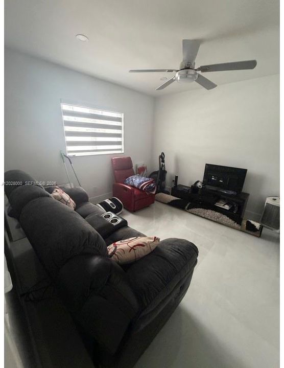 For Rent: $6,600 (5 beds, 3 baths, 2267 Square Feet)