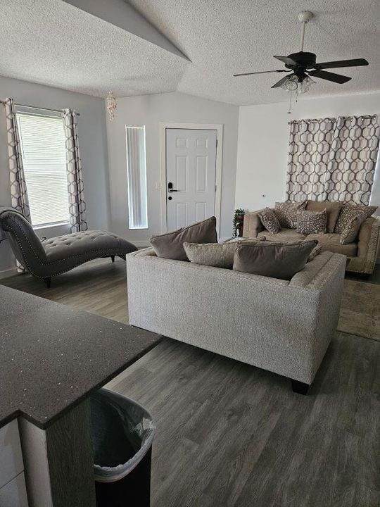 livingroom new 1