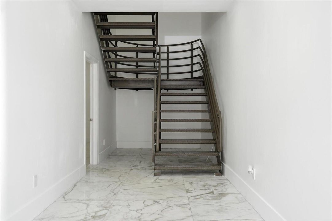 07-20125 NE 16th Pl_011
