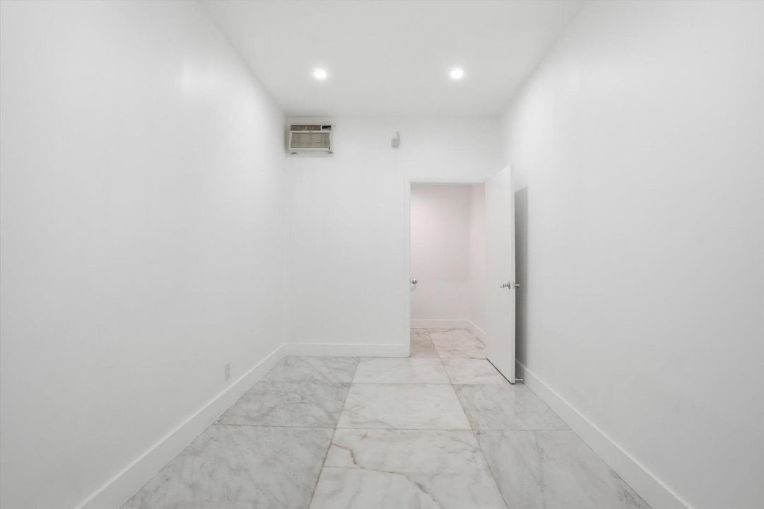 08-20125 NE 16th Pl_013