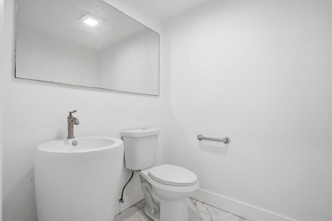 10-20125 NE 16th Pl_014