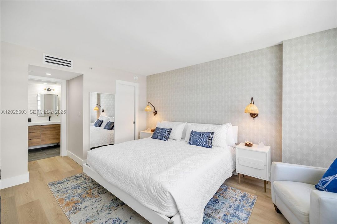 For Rent: $5,500 (1 beds, 1 baths, 812 Square Feet)