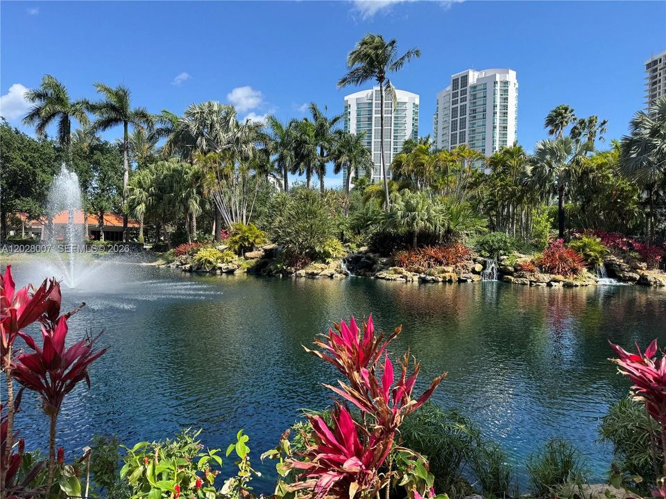 For Rent: $5,500 (2 beds, 2 baths, 1361 Square Feet)