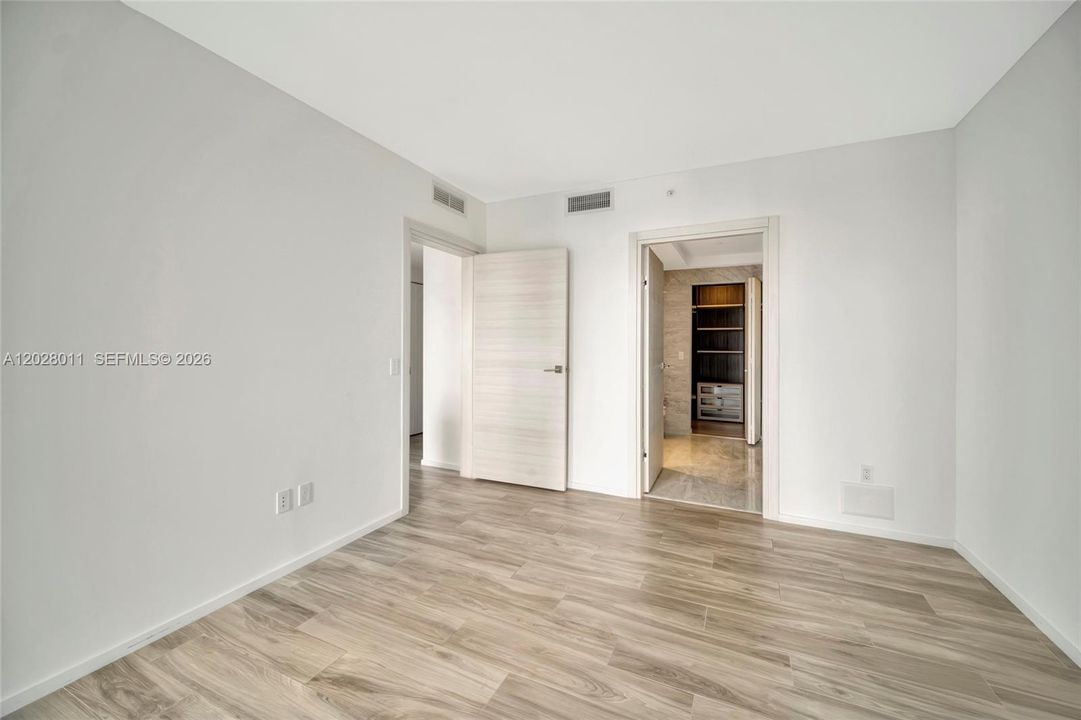 For Rent: $7,700 (3 beds, 3 baths, 1450 Square Feet)
