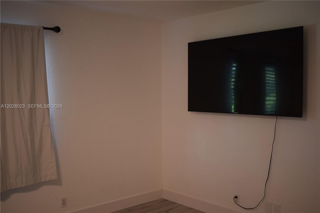 For Rent: $1,950 (3 beds, 2 baths, 0 Square Feet)