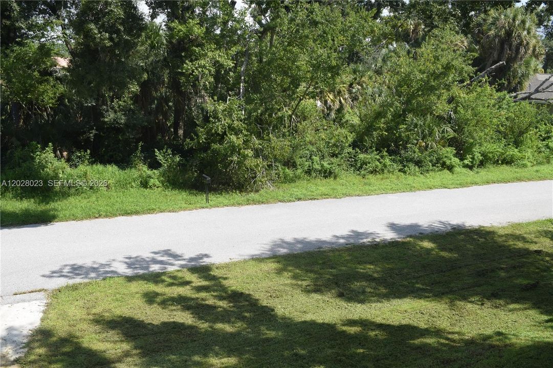 For Rent: $1,950 (3 beds, 2 baths, 0 Square Feet)