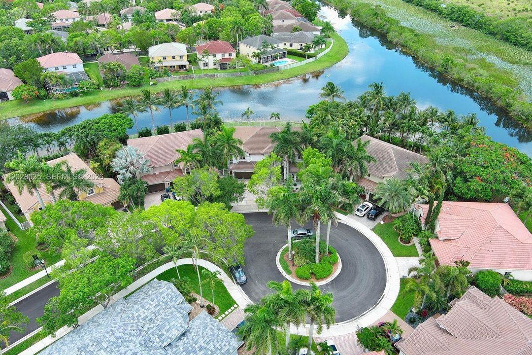 For Sale: $1,750,000 (6 beds, 4 baths, 3894 Square Feet)