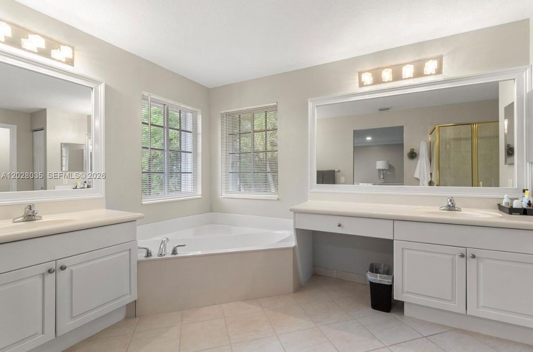 For Sale: $1,750,000 (6 beds, 4 baths, 3894 Square Feet)