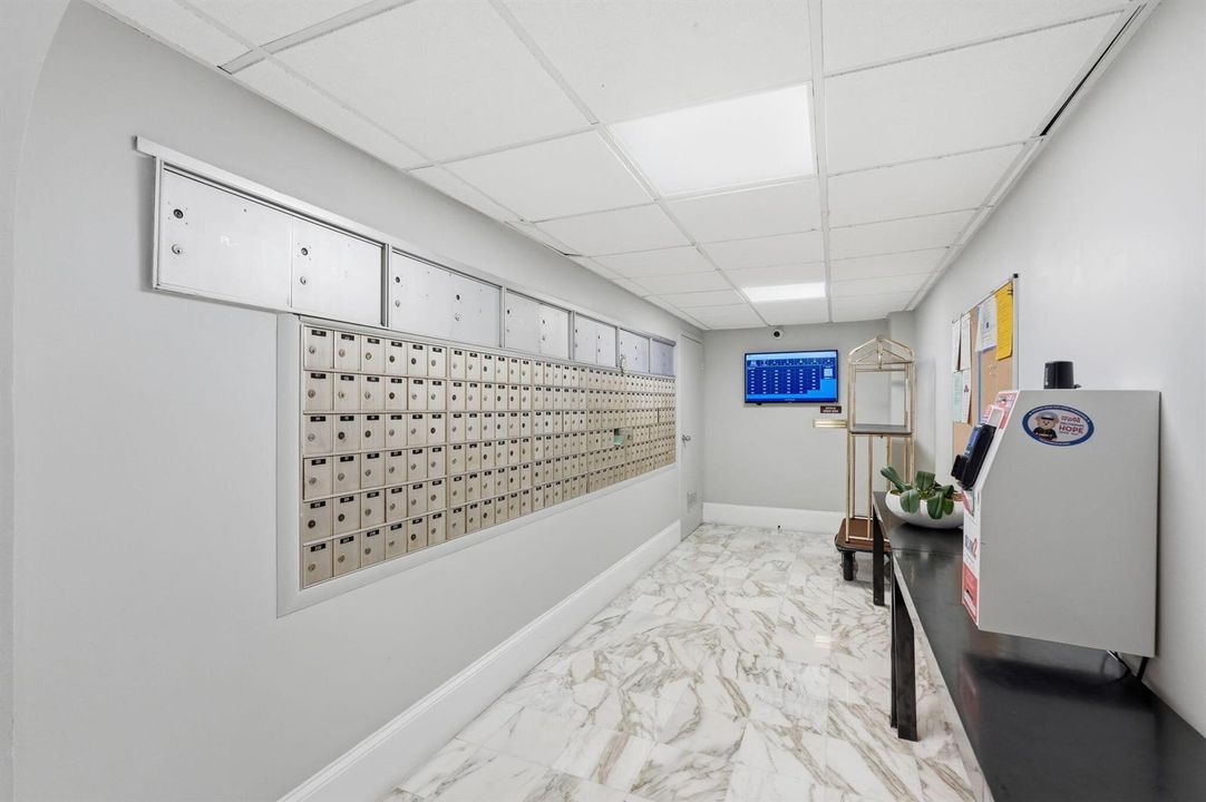 70-web-or-mls-the_patrician_amenities_16