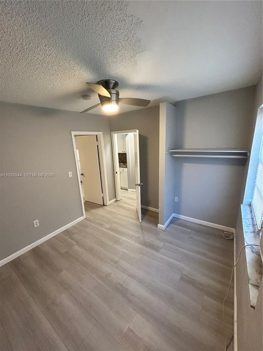 For Rent: $1,300 (1 beds, 1 baths, 600 Square Feet)