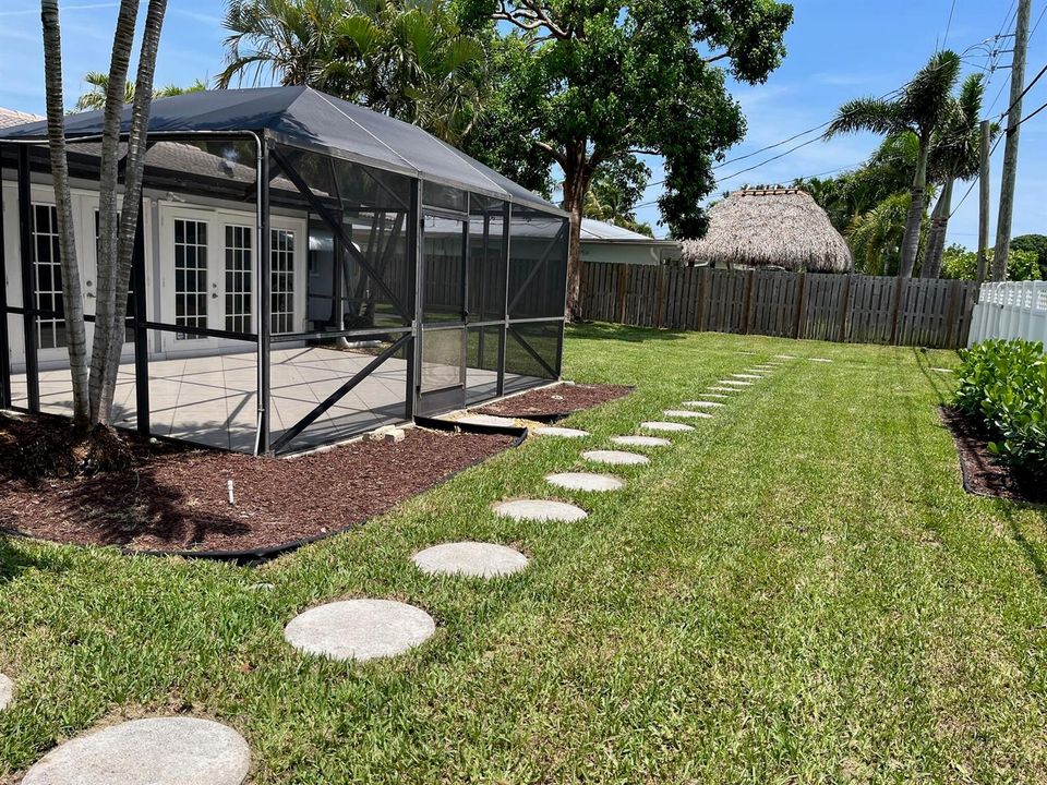 Enjoy this amazing yard!