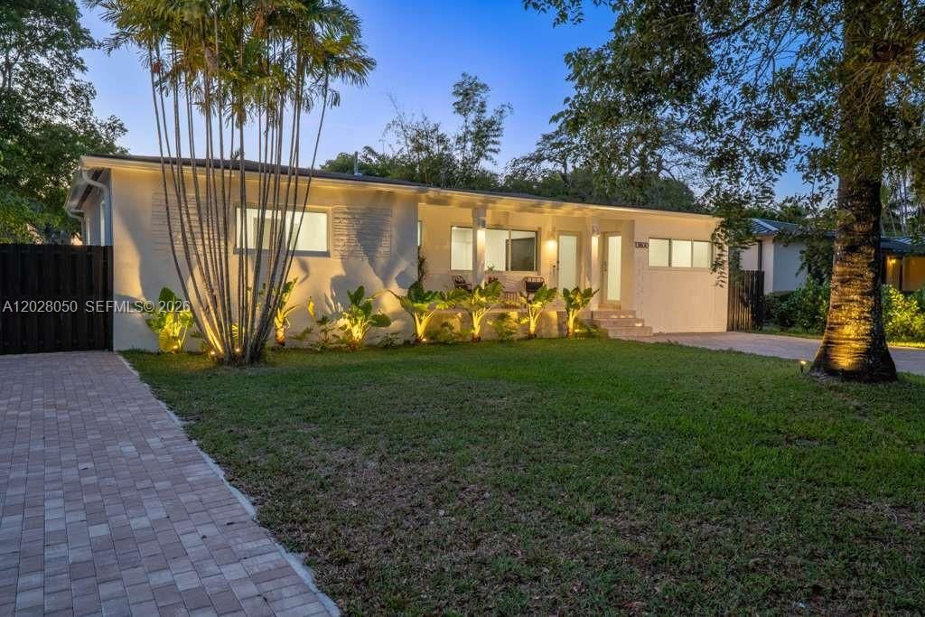 En Renta: $12,000 (3 camas, 2 baños, 1602 Pies cuadrados)