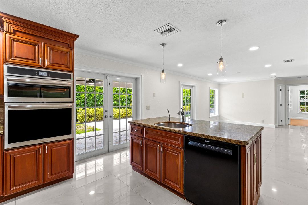 Kitchen 4