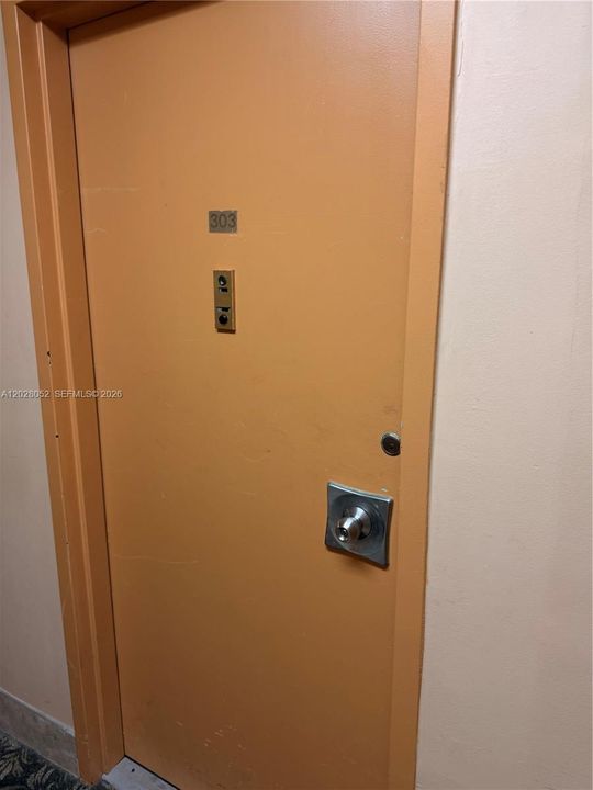 For Rent: $1,600 (0 beds, 1 baths, 460 Square Feet)