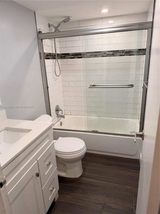 For Rent: $1,600 (0 beds, 1 baths, 460 Square Feet)