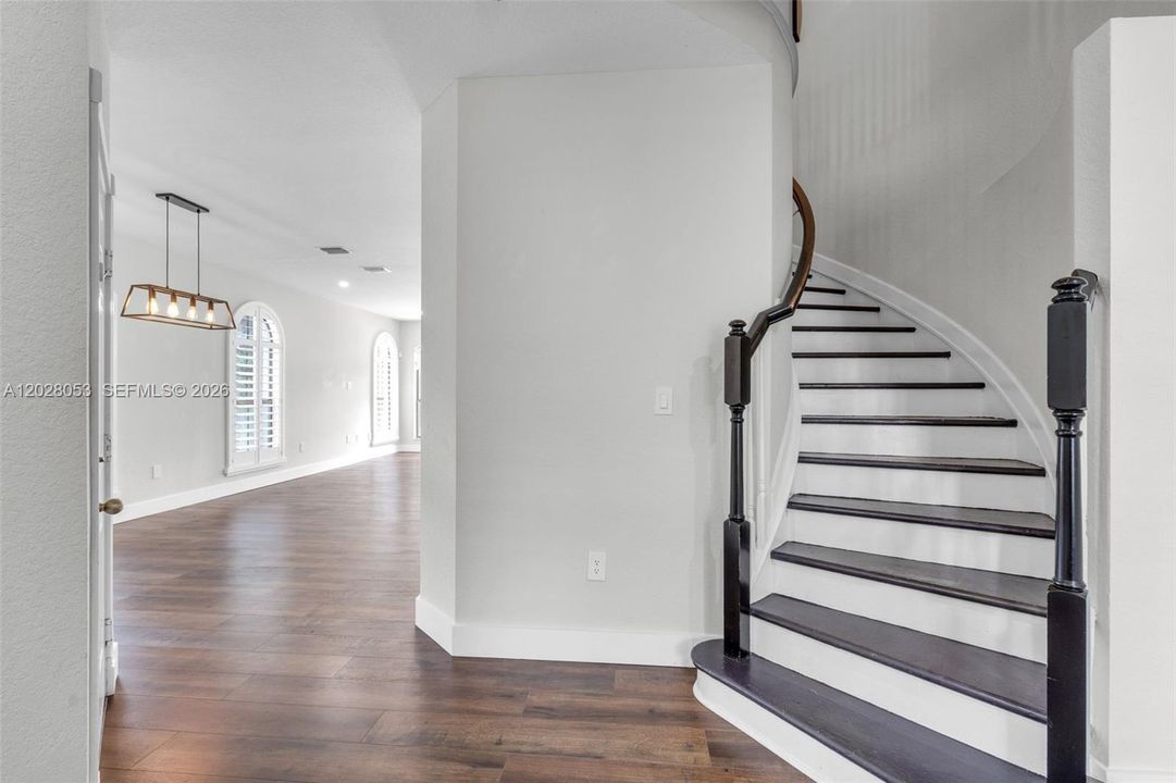 Active With Contract: $645,000 (3 beds, 2 baths, 1854 Square Feet)