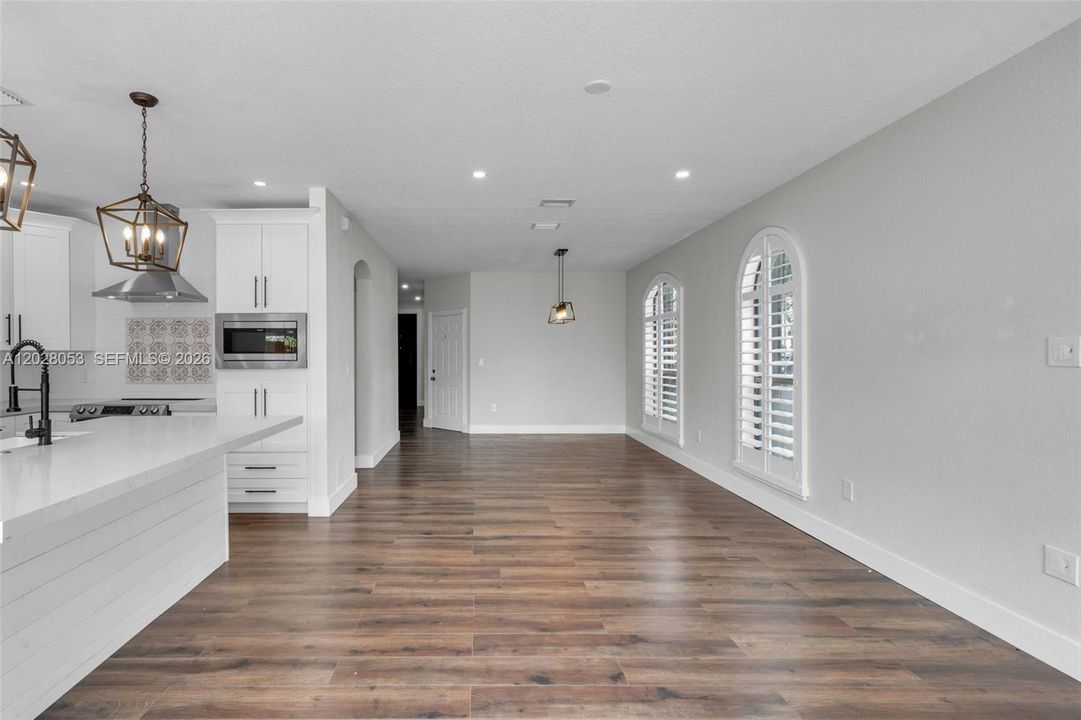 Active With Contract: $645,000 (3 beds, 2 baths, 1854 Square Feet)