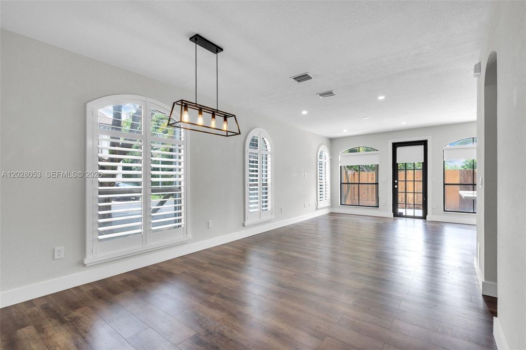 Active With Contract: $645,000 (3 beds, 2 baths, 1854 Square Feet)