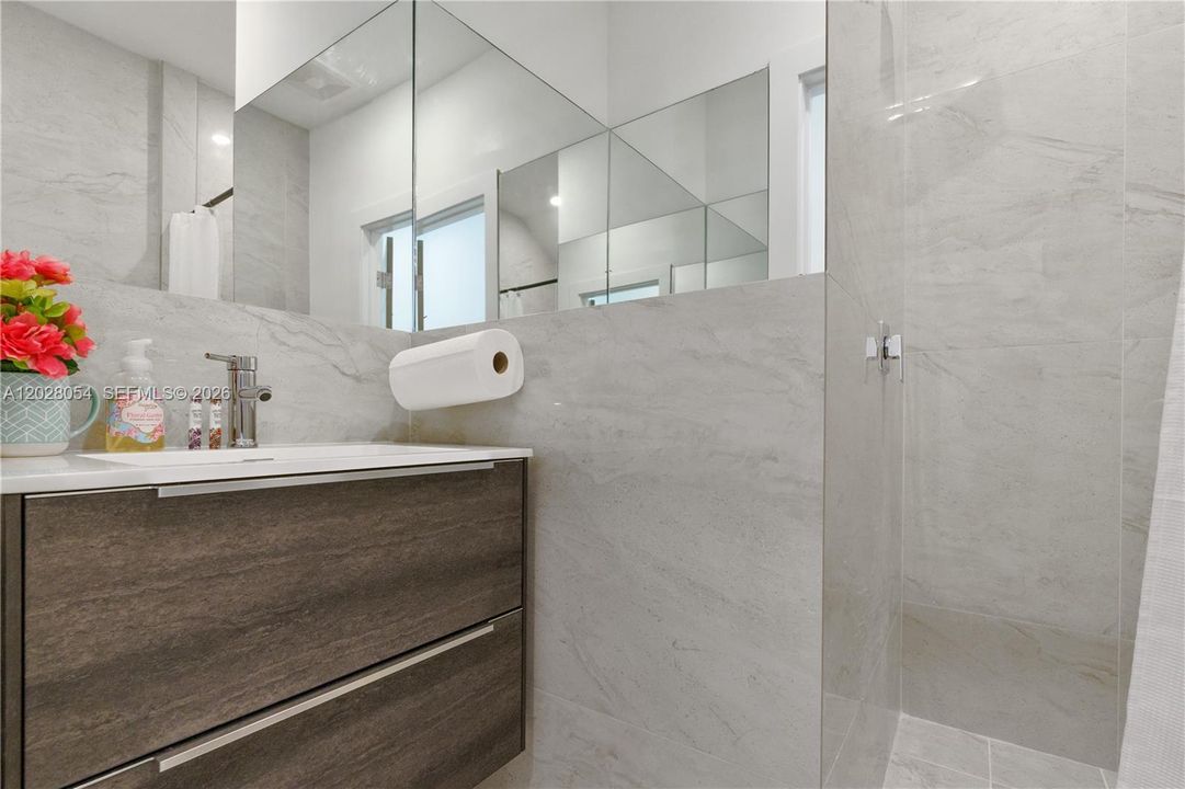 Active With Contract: $2,495,000 (0 beds, 0 baths, 5000 Square Feet)
